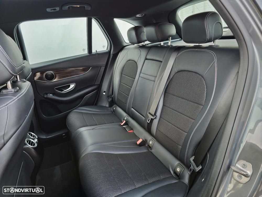 Mercedes-Benz GLC 220 d 4Matic 9G-TRONIC Exclusive - 30