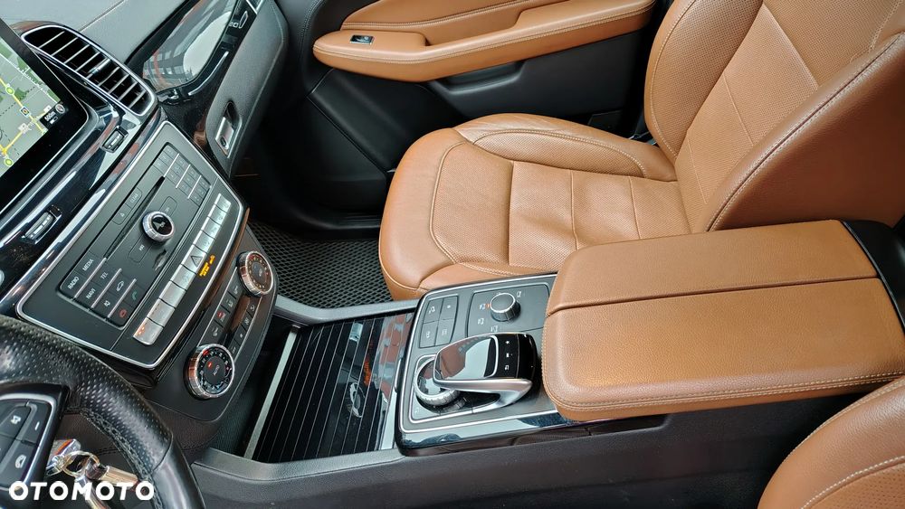 Mercedes-Benz GLE 350 d 4-Matic - 15