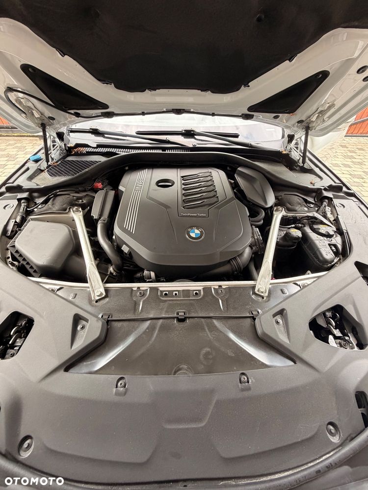 BMW Seria 8 840i xDrive - 38