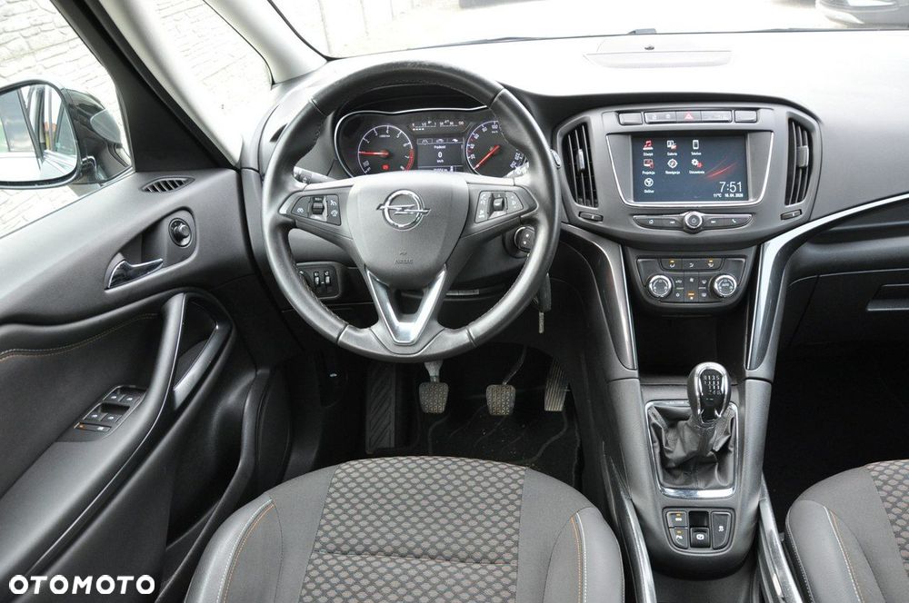 Opel Zafira 1.4 Turbo Innovation - 12