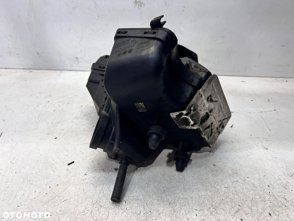 OBUDOWA FILTRA POWIETRZA AUDI A4 B8 A5 Q5 8R 8R0133837E 8R0133843C - 6