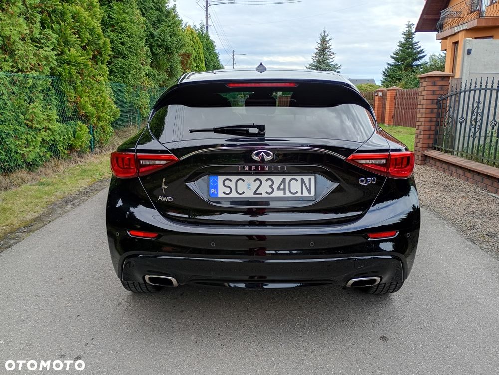Infiniti Q30 2026 photo 5