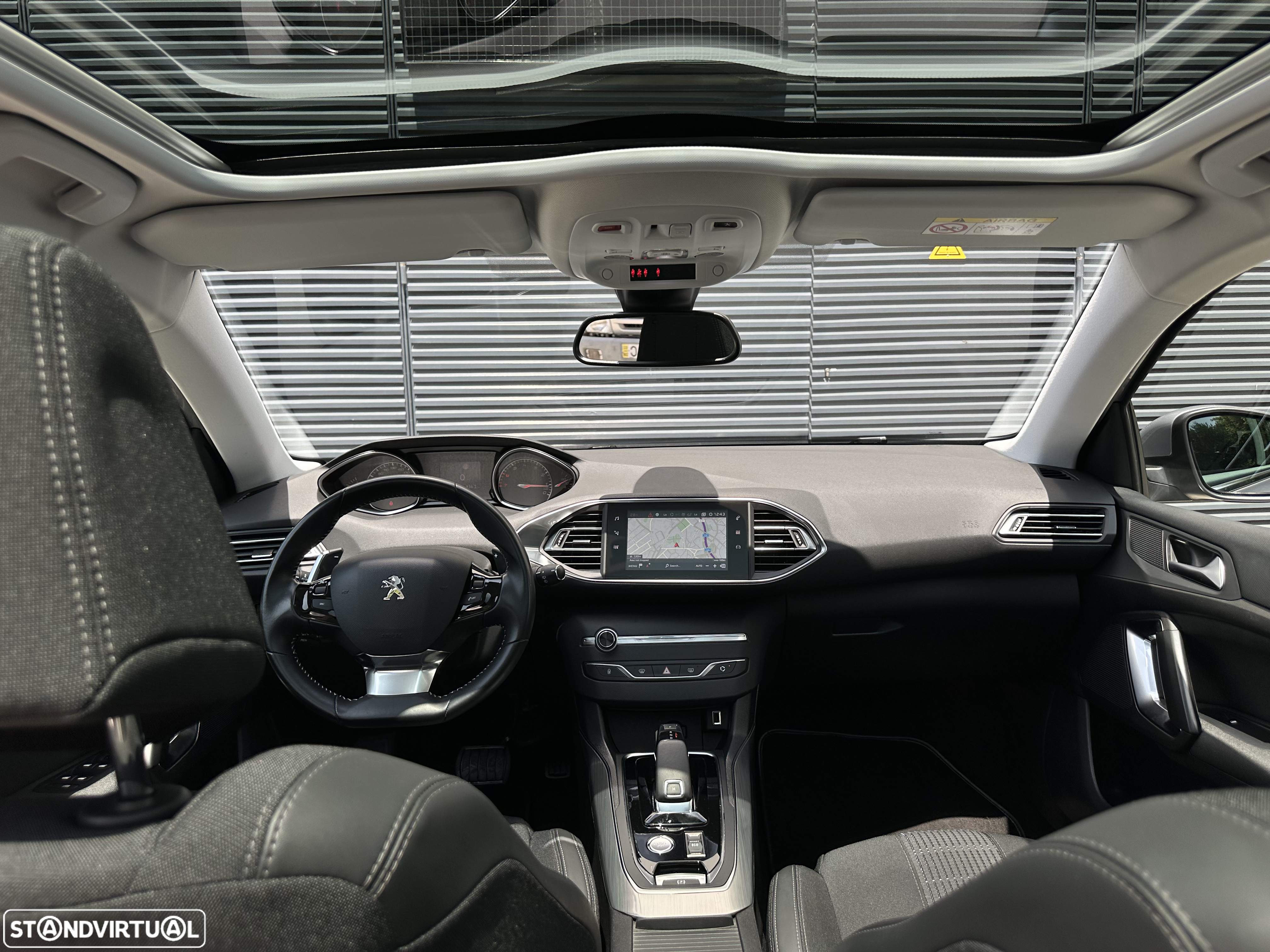 Peugeot 308 1.2 PureTech Allure Pack EAT8 - 27