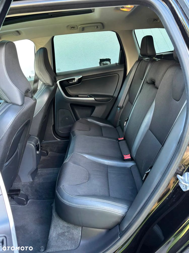 Volvo XC 60 D4 Geartronic Summum - 21