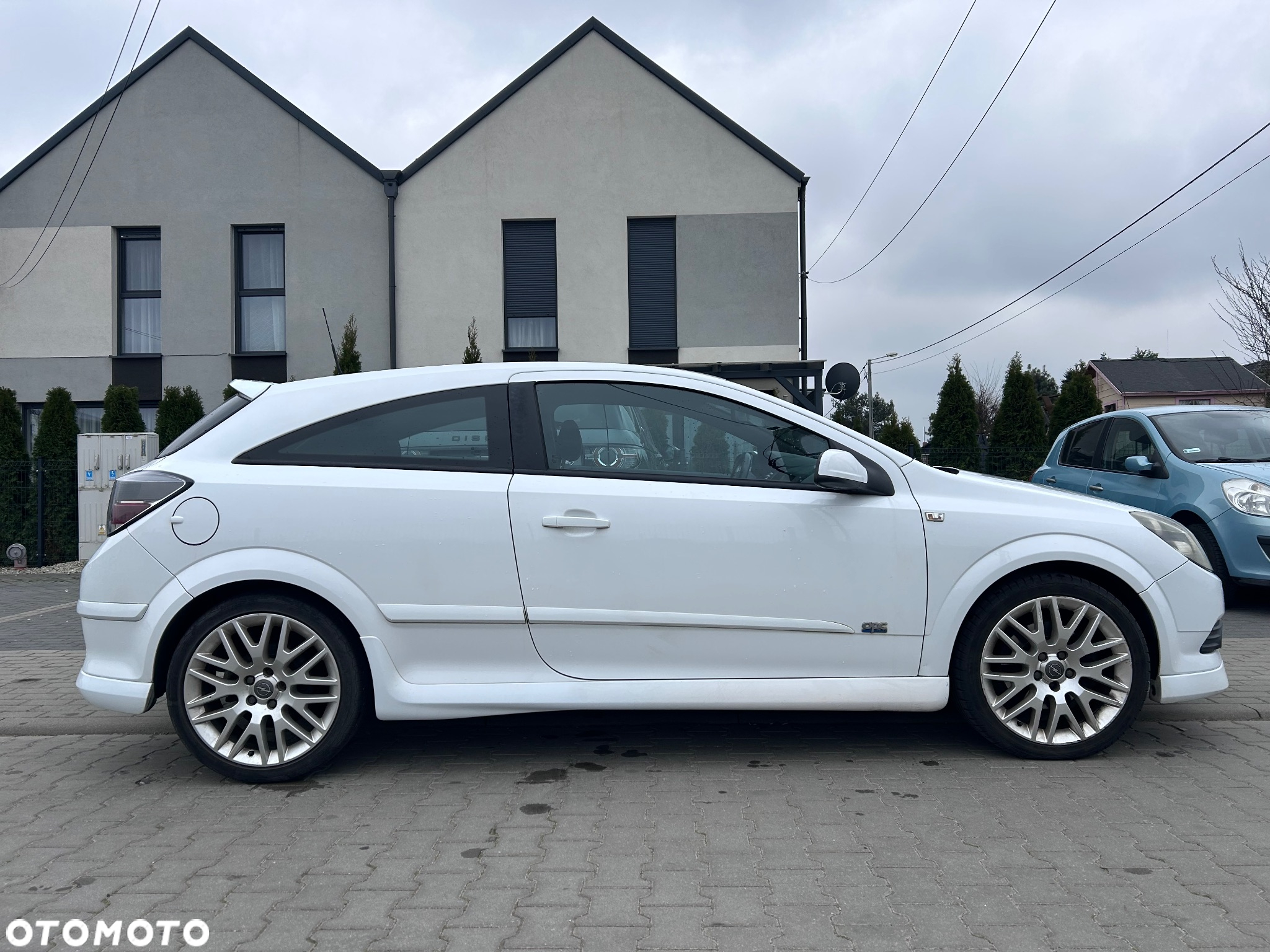 Opel Astra III GTC 1.7 CDTI Sport - 4