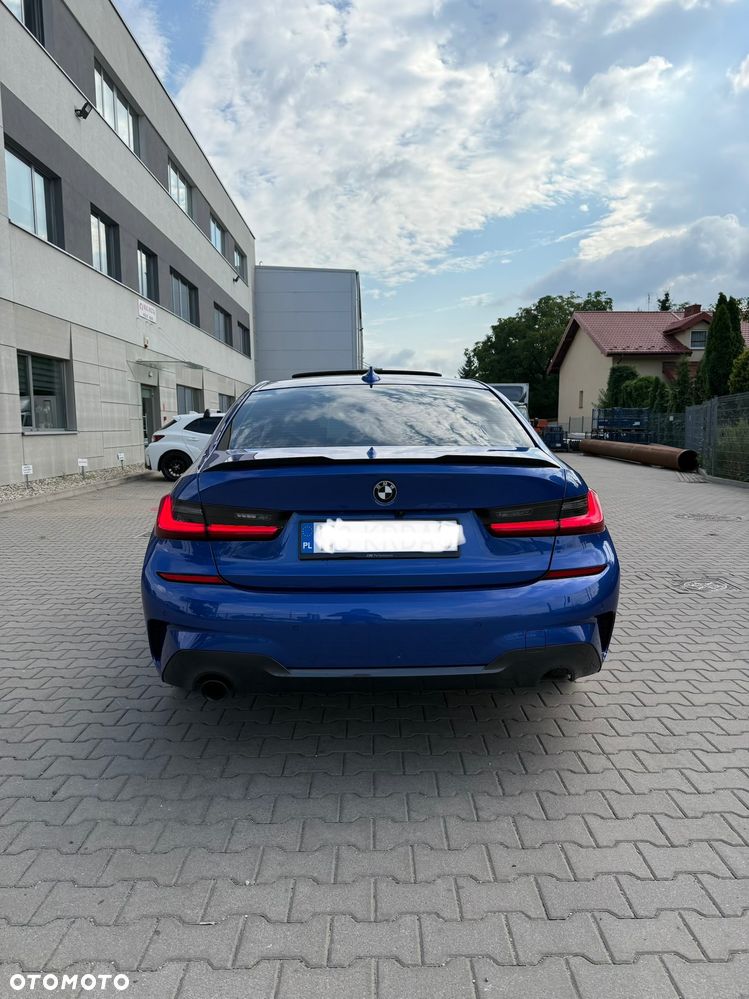 BMW Seria 3 320i M Sport - 4