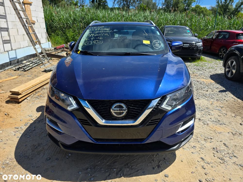 Nissan Qashqai - 4