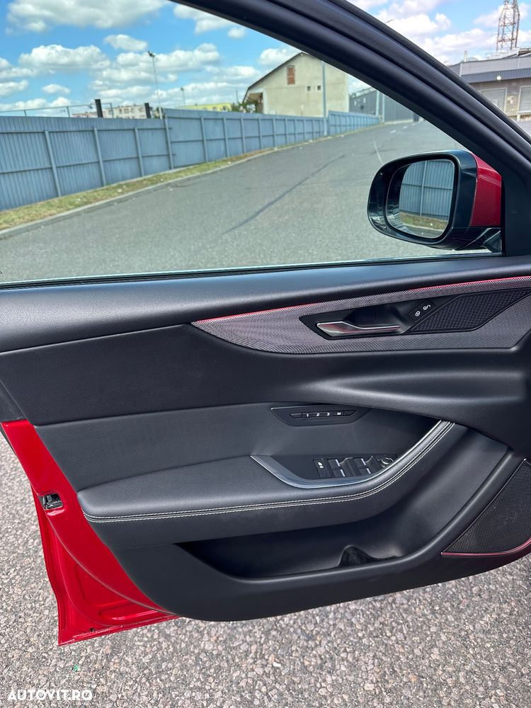 Jaguar XE D180 AWD R-Dynamic S - 5