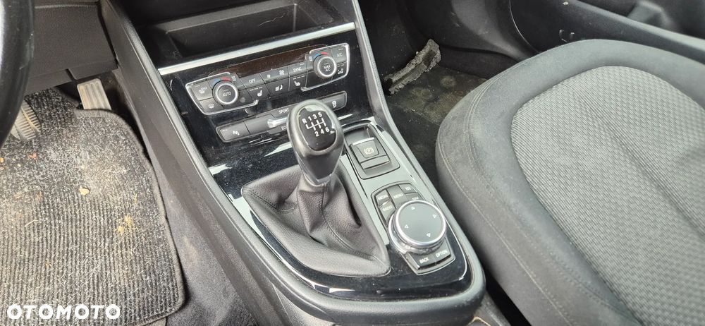 BMW Seria 2 220i Advantage - 18