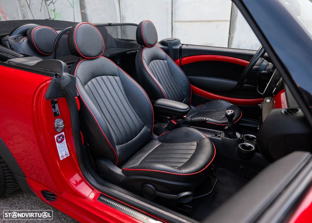 MINI Cabrio John Cooper Works 157g - 23