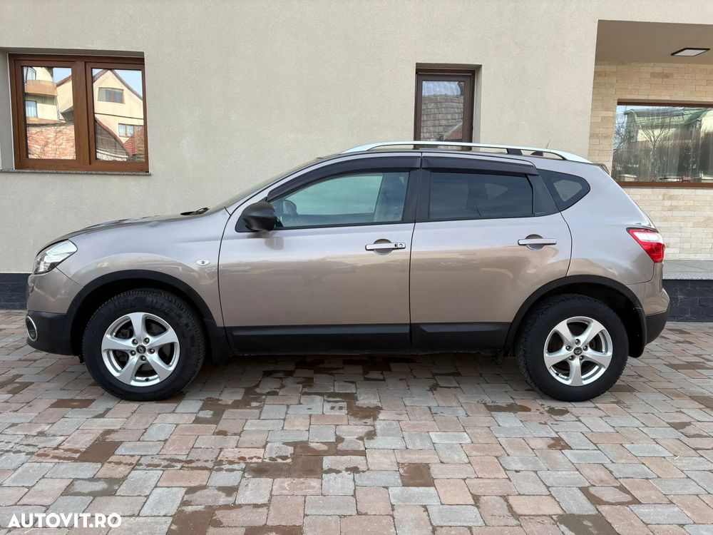 Nissan Qashqai 2.0 DCI 4 x 4 DPF Aut tekna - 3