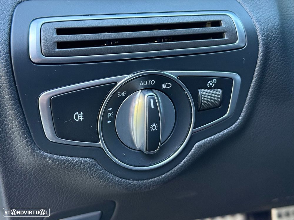 Mercedes-Benz C 300 de AMG Line - 28