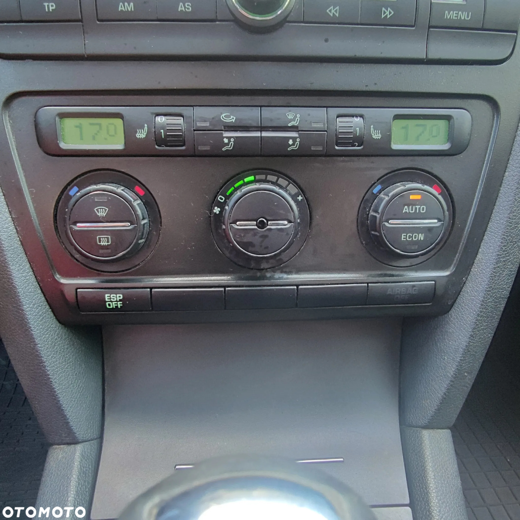 Skoda Octavia 1.6 Elegance - 25