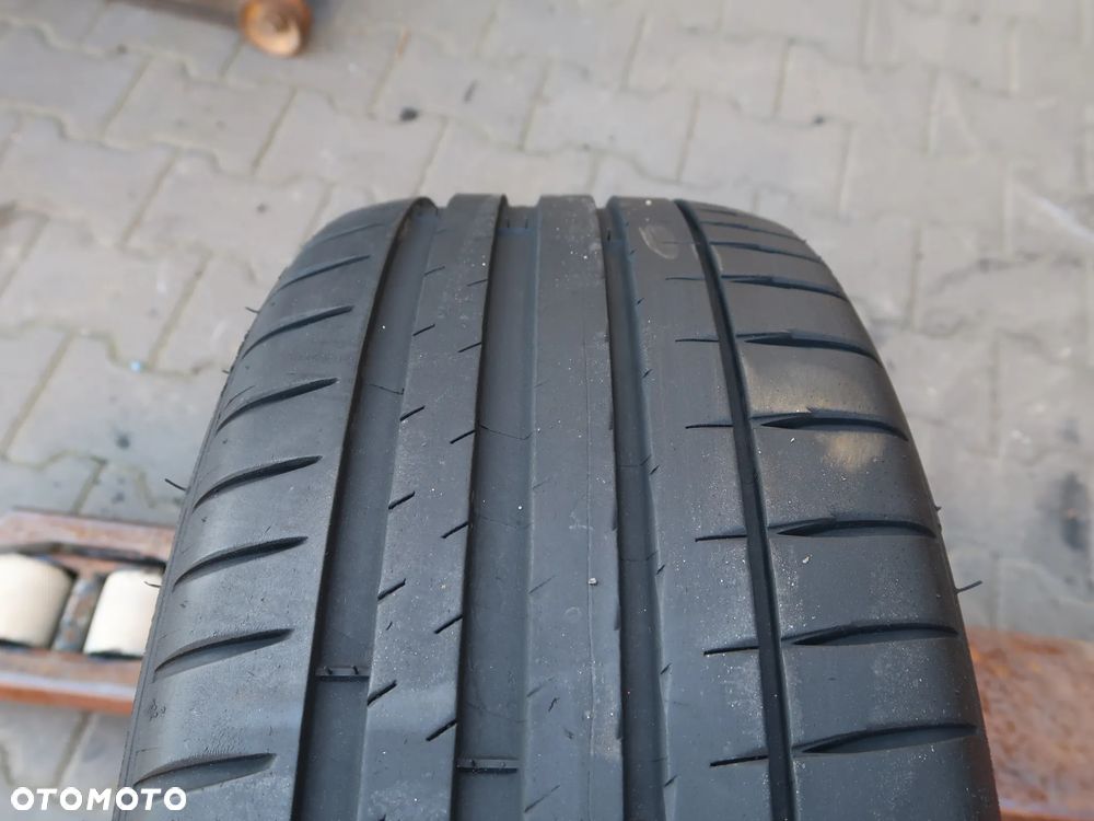 Michelin Pilot 4 ZP 225/45r18 1 szt - 1