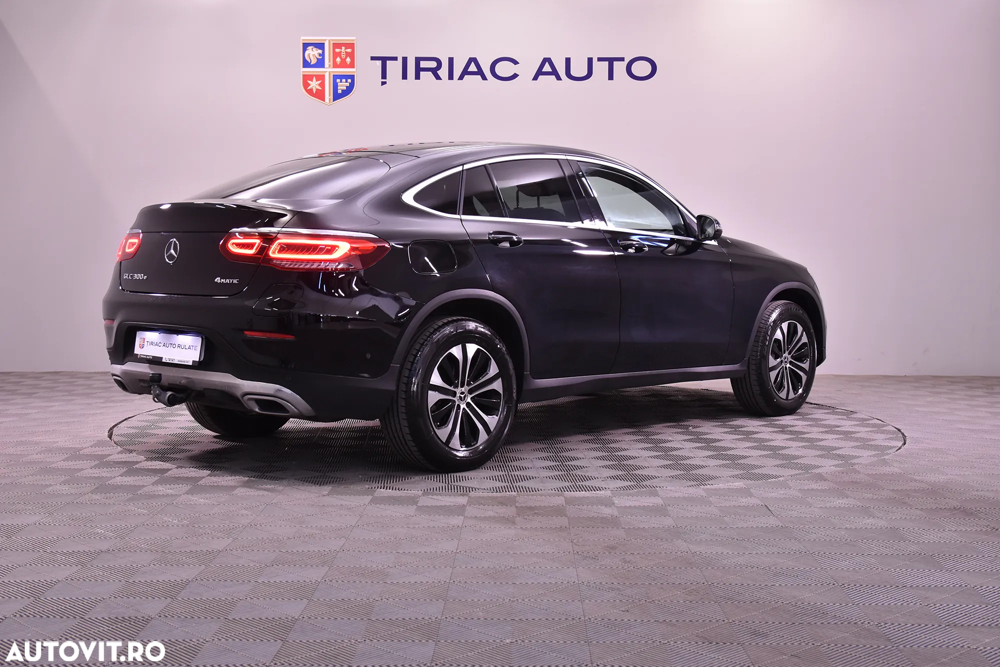 Mercedes-Benz GLC Coupe 300 e 4MATIC - 5