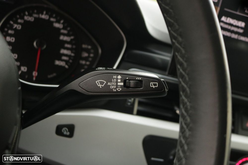 Audi A4 Avant 30 TDI S tronic - 36