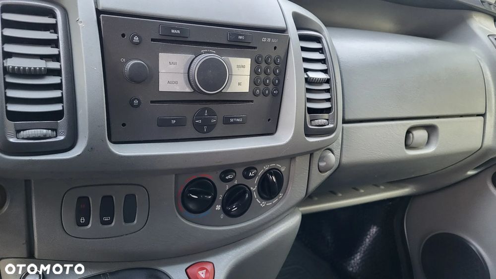 Renault Trafic - 7