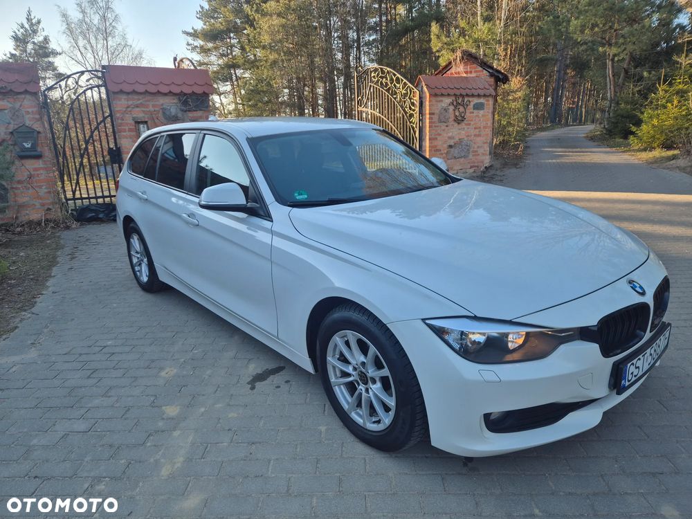 BMW Seria 3 318d DPF Edition Lifestyle - 27