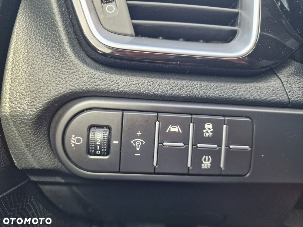 Kia XCeed 1.5 T-GDI Business Line - 37