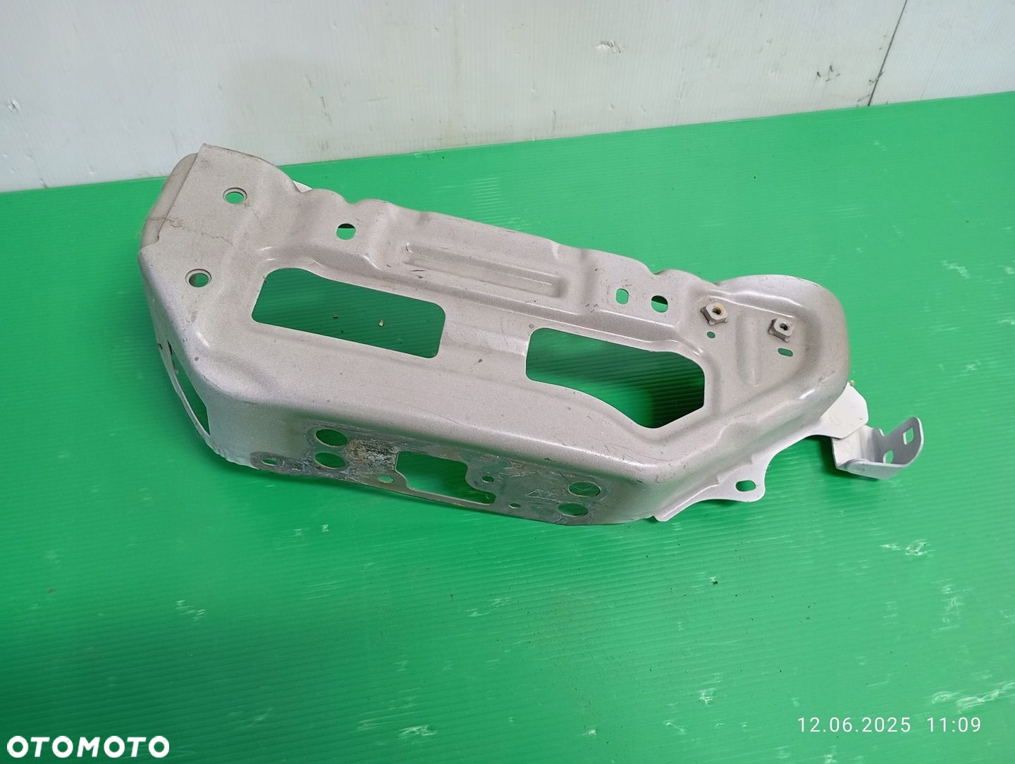 TOYOTA YARIS III 11-20 WZMOCNIENIE PRZEDNIEGO PASA PRAWE OKULAR 53202-0D906 - 3