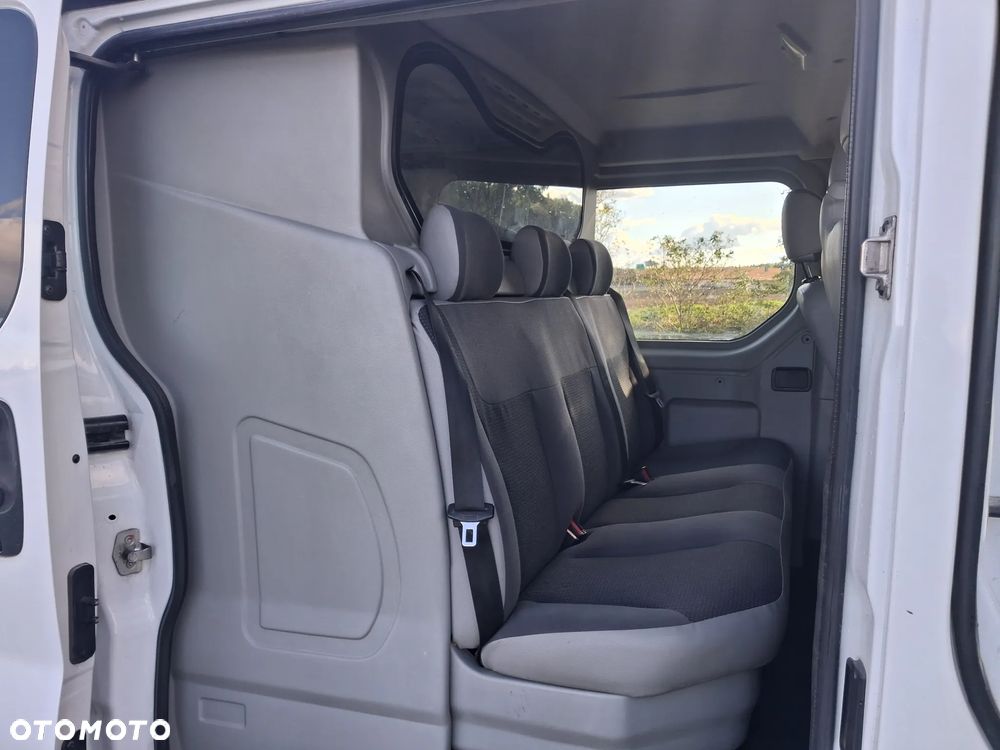 Opel Vivaro - 13