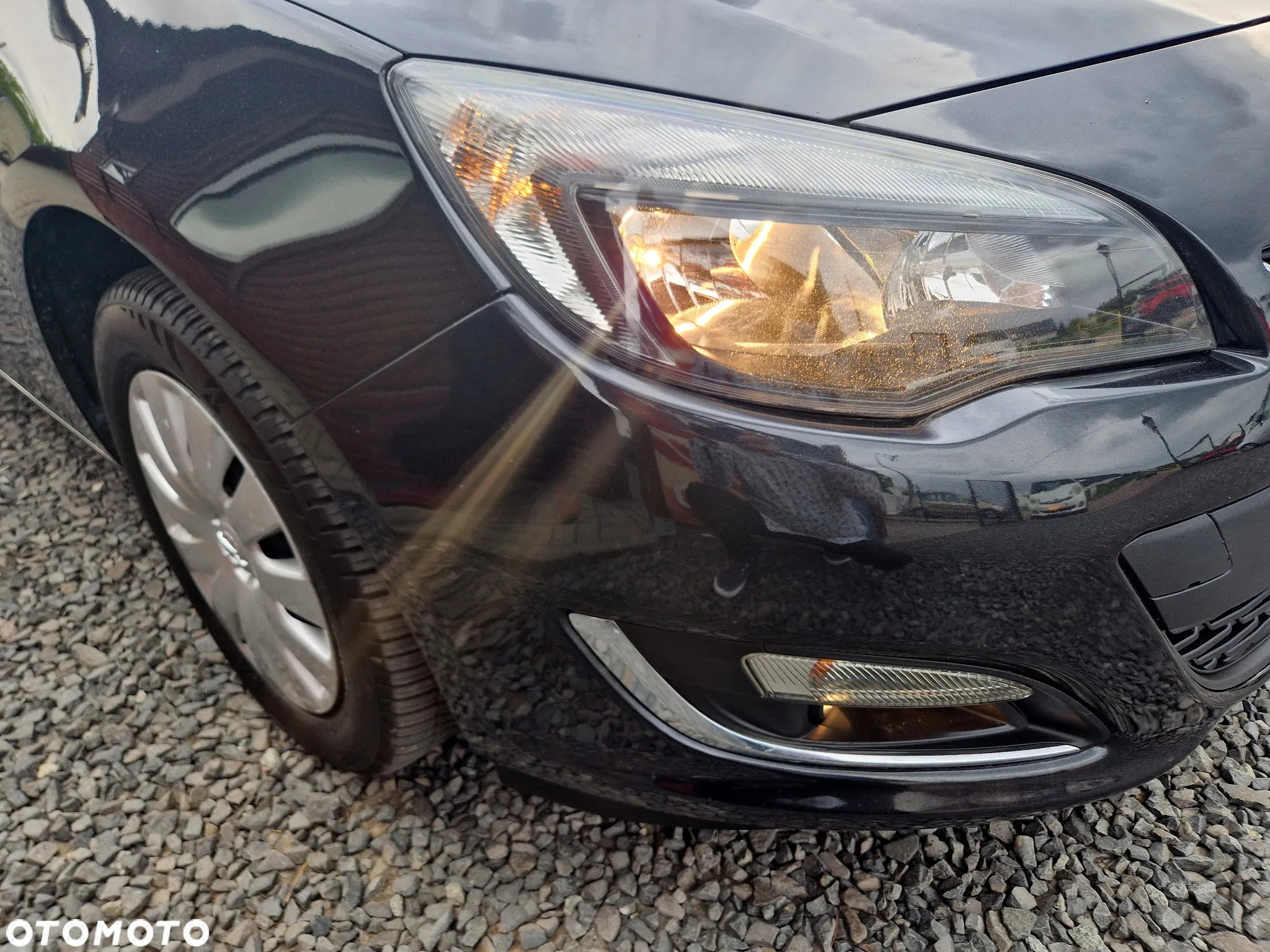 Opel Astra 1.4 Turbo Color Edition - 35