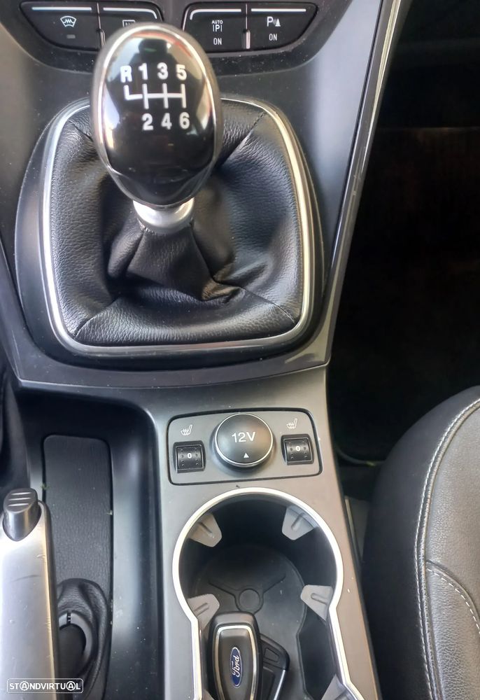 Ford Kuga 2.0 TDCi Titanium - 10