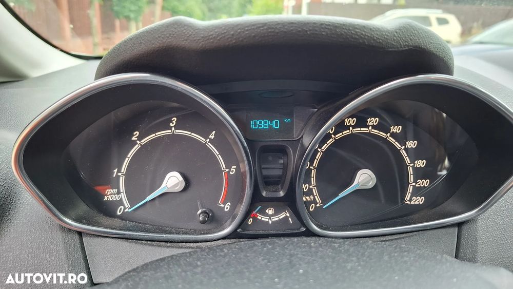 Ford Fiesta - 7