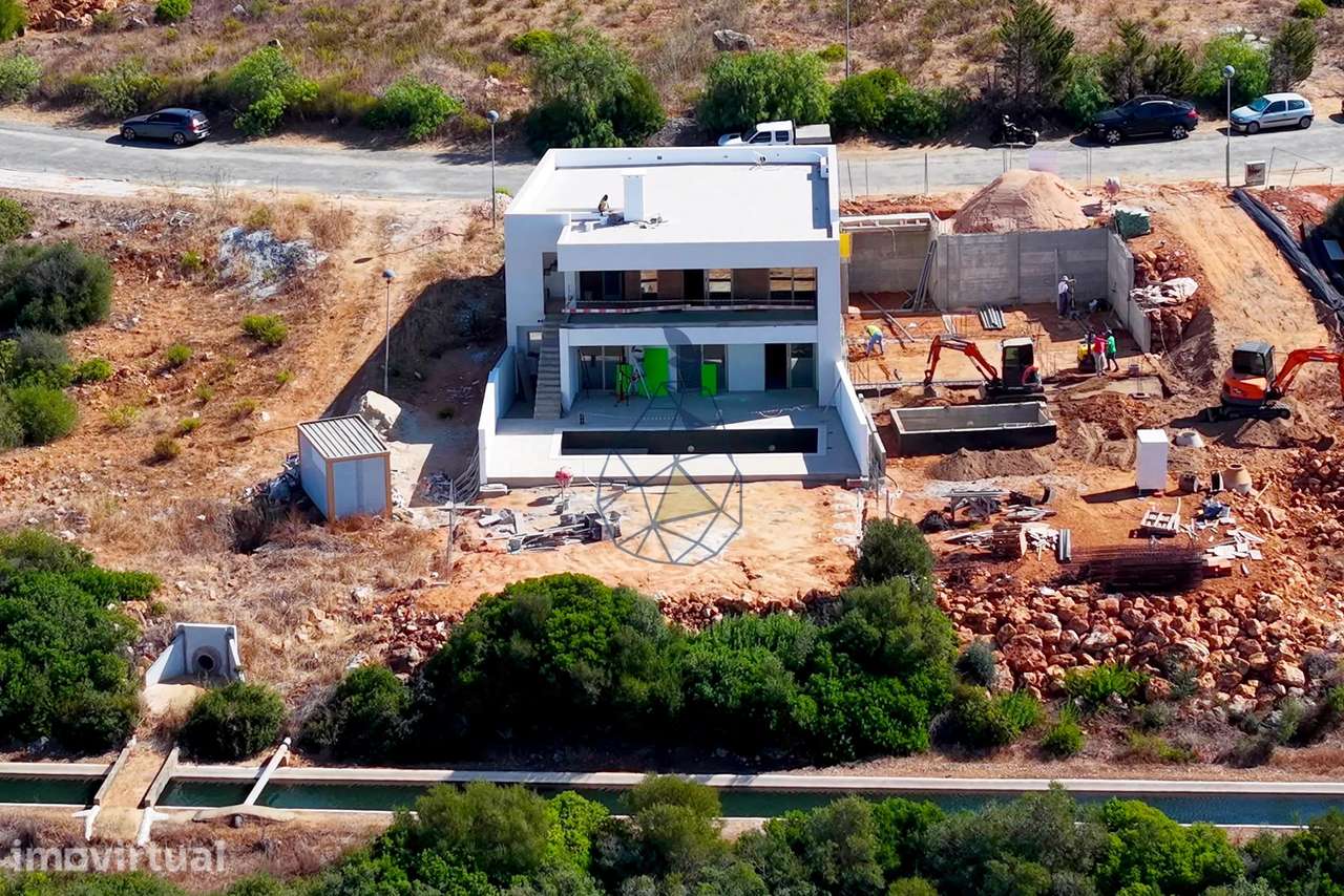 Moradia de luxo T3 + 1 com 292 m2 em Mexilhoeira Grande com vista Ria - Grande imagem: 4/42