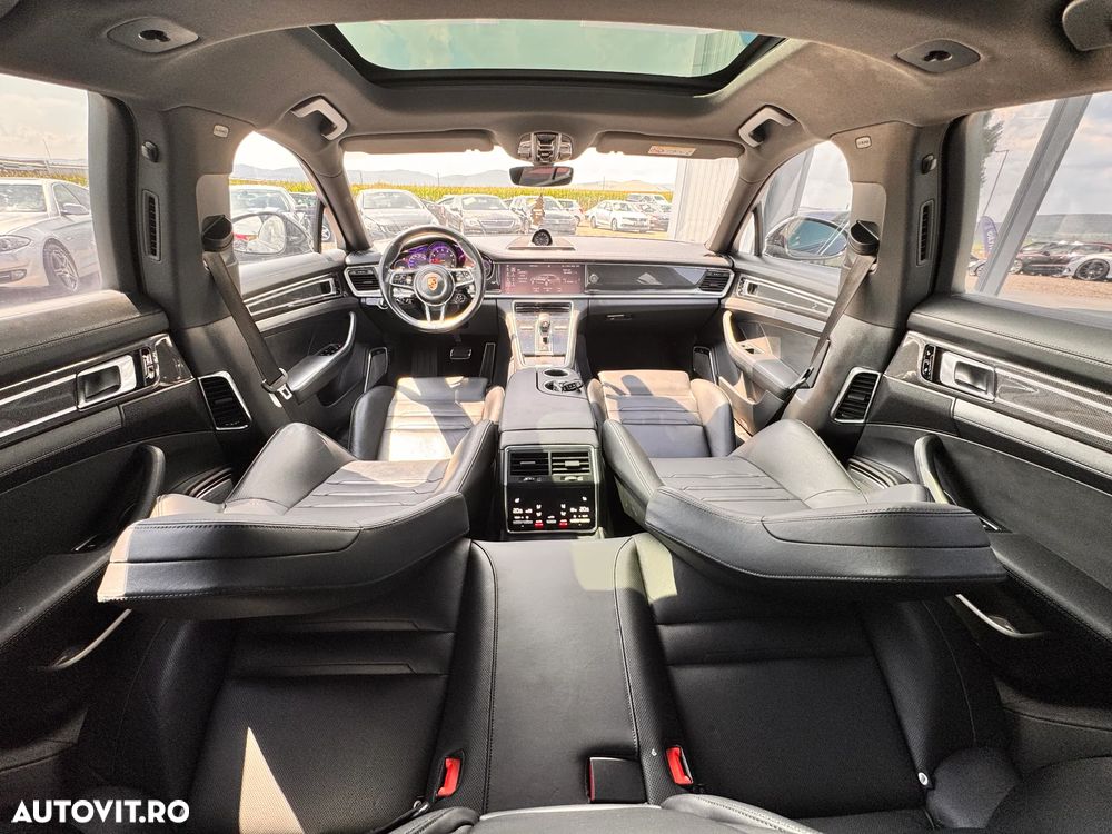 Porsche Panamera 4S Sport Turismo - 29