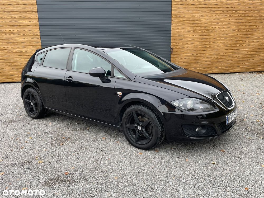 Seat Leon 2011 photo 2