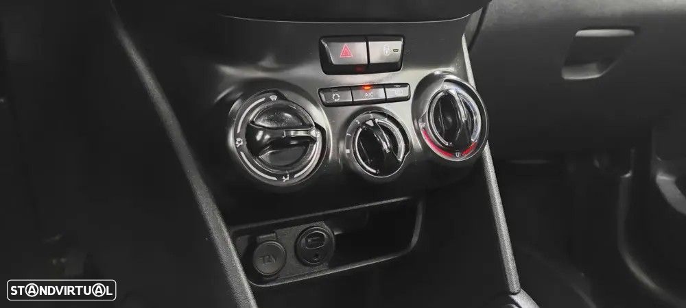 Peugeot 208 1.2 PureTech Active - 32