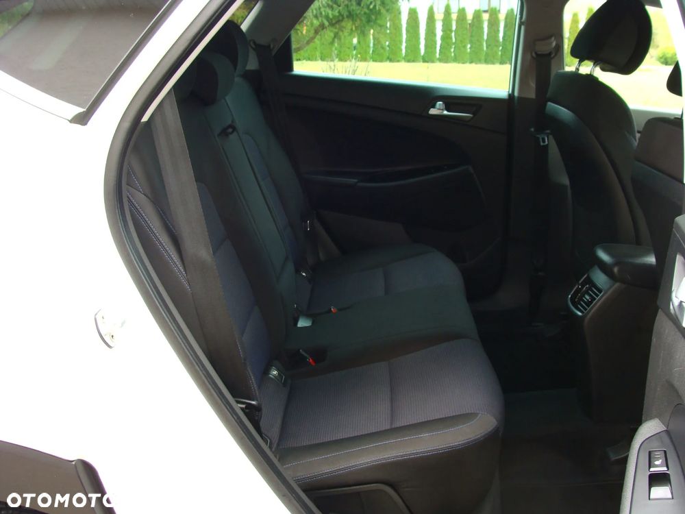 Hyundai Tucson 2.0 CRDI 4WD Automatik Premium - 11
