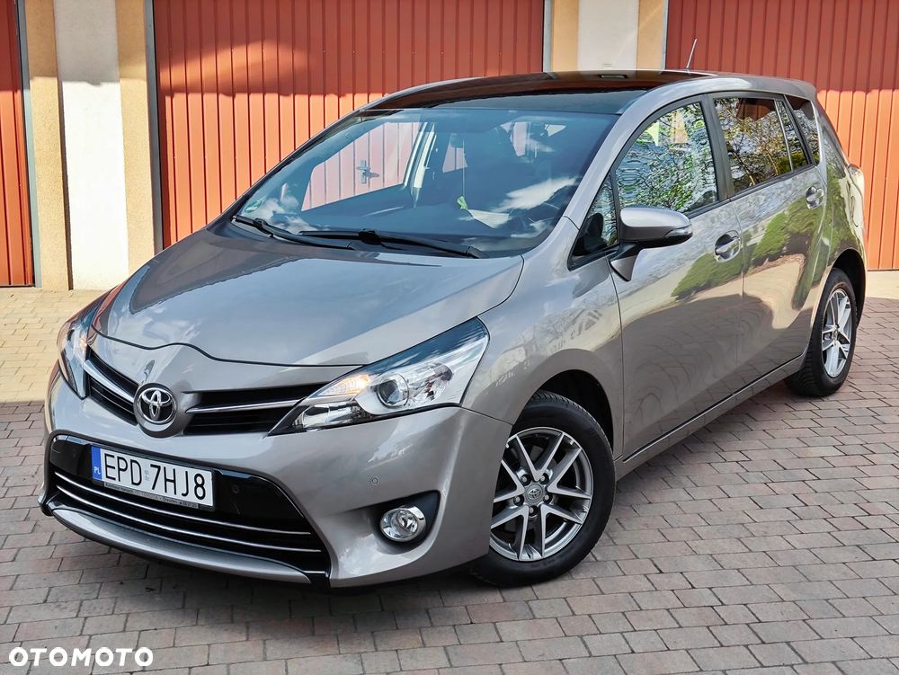 Toyota Verso 1.8 Premium EU6 - 10