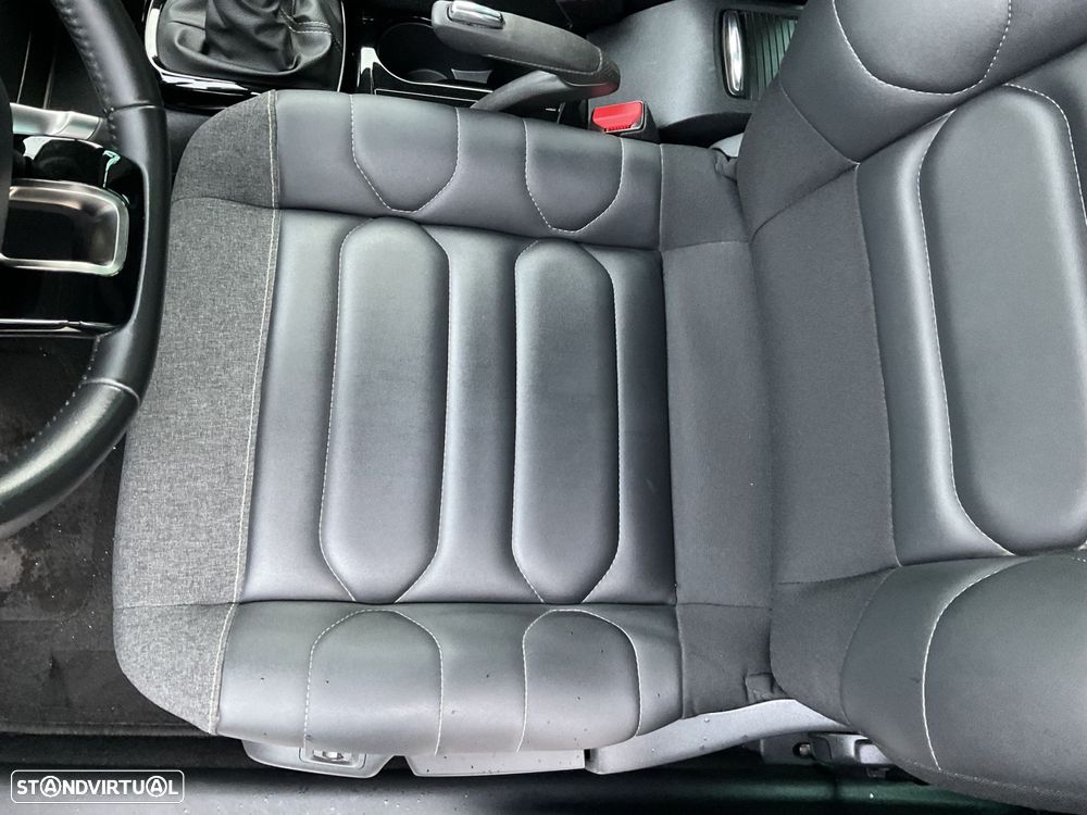 Citroën C3 Aircross 1.2 PureTech Shine - 23