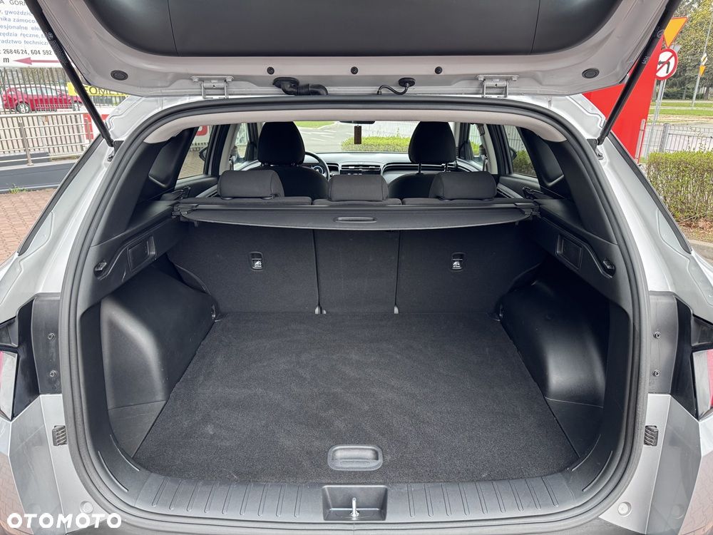 Hyundai Tucson 1.6 T-GDi Smart 2WD - 16