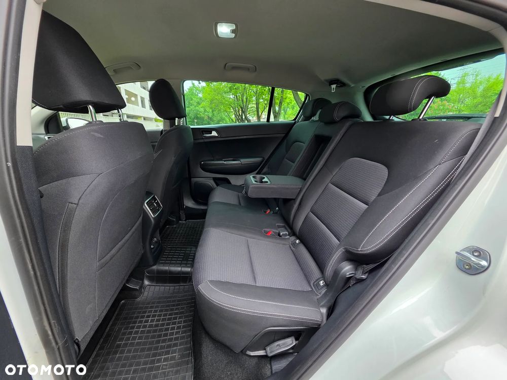 Kia Sportage 1.6 T-GDI L Business Line Plus 2WD - 21