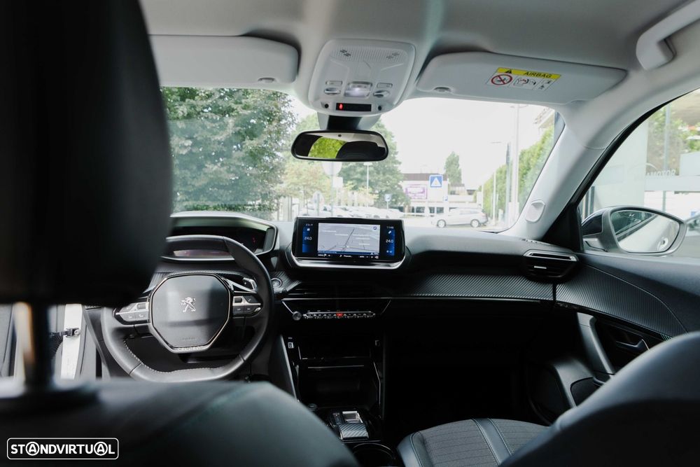 Peugeot 2008 1.2 PureTech Allure Pack EAT8 - 16