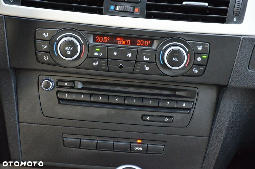 BMW Seria 3 - 36