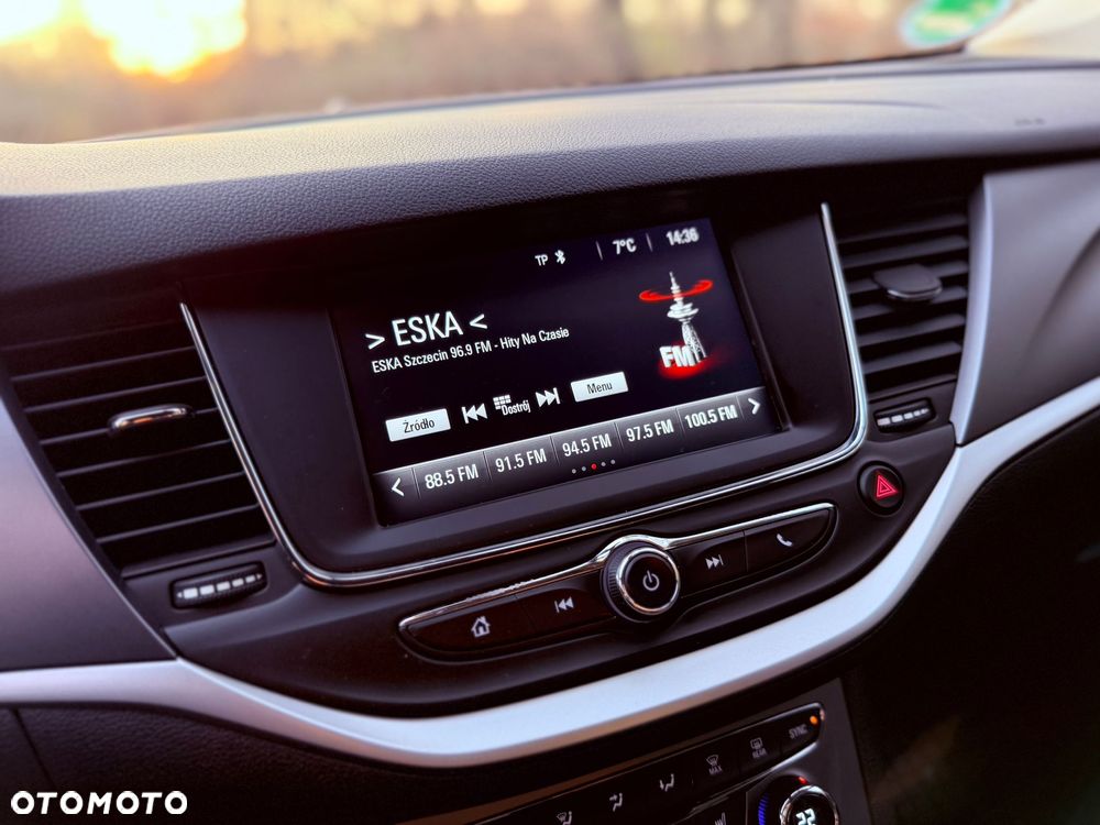 Opel Astra 1.4 Turbo 120 Jahre - 36