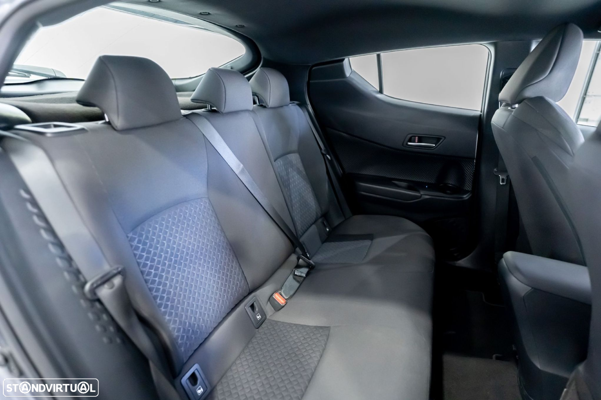 Toyota C-HR 1.8 Hybrid Comfort - 24