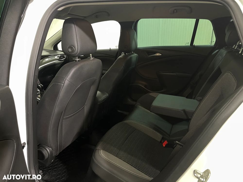 Opel Astra 1.5 Start/Stop Aut. Elegance - 11