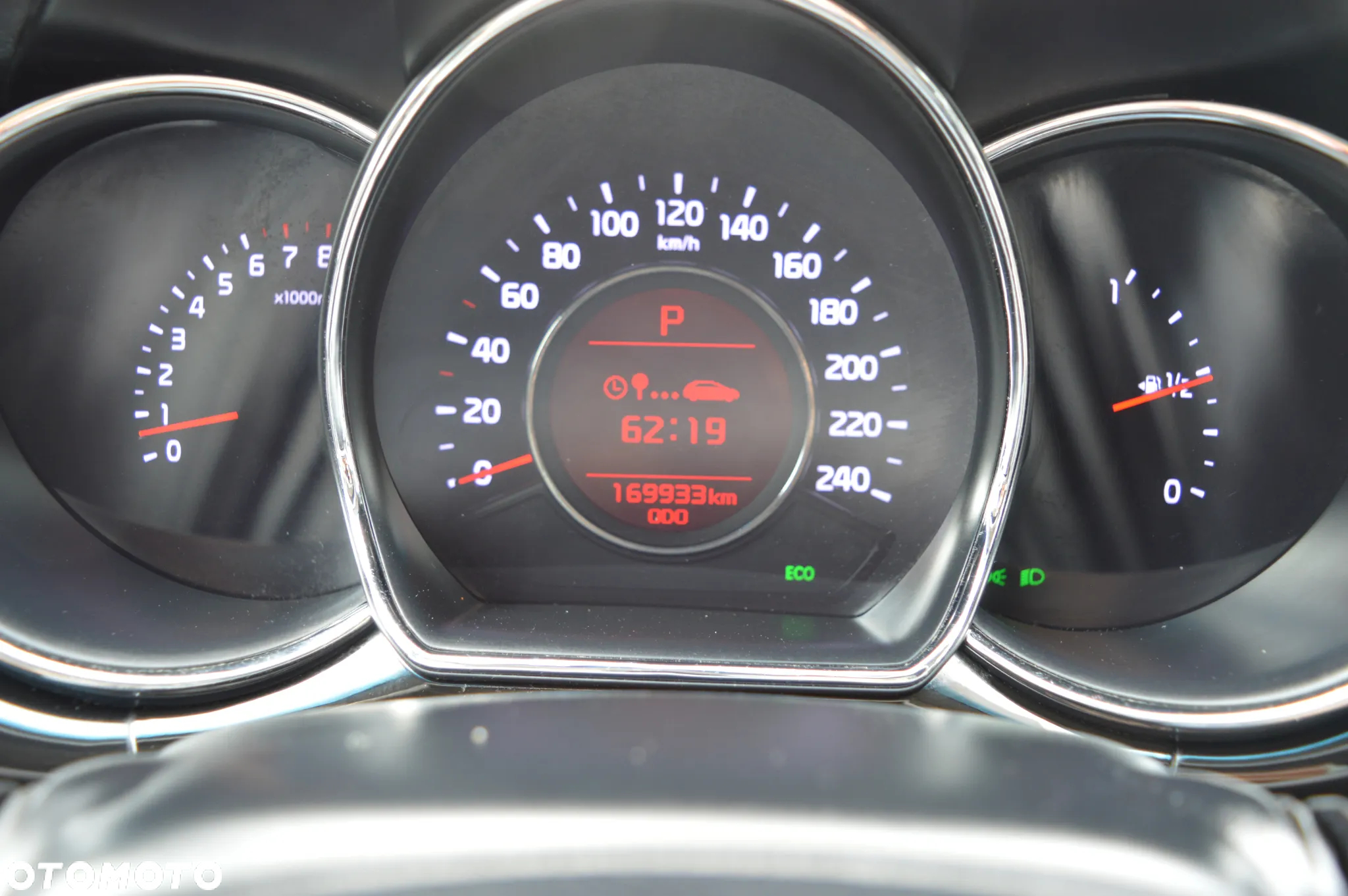 Kia Ceed 1.6 GDI SW DCT Platinum Edition - 26