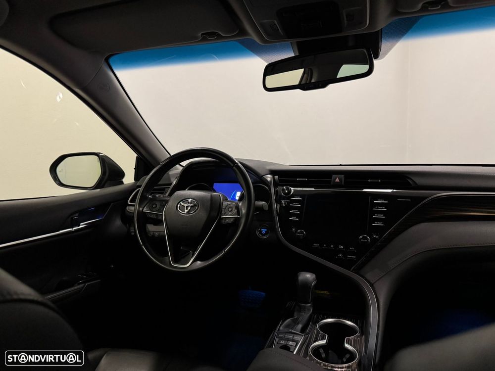 Toyota Camry 2.5 Hybrid Luxury - 30