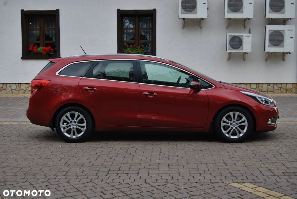 Kia Ceed 1.6 GDI DCT Vision - 18