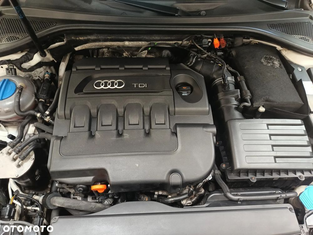 Audi A3 2.0 TDI Sportback (clean diesel) S line Sportpaket - 32