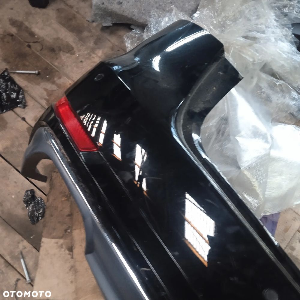 Zderzak tylny A4 B9 kombi - 6