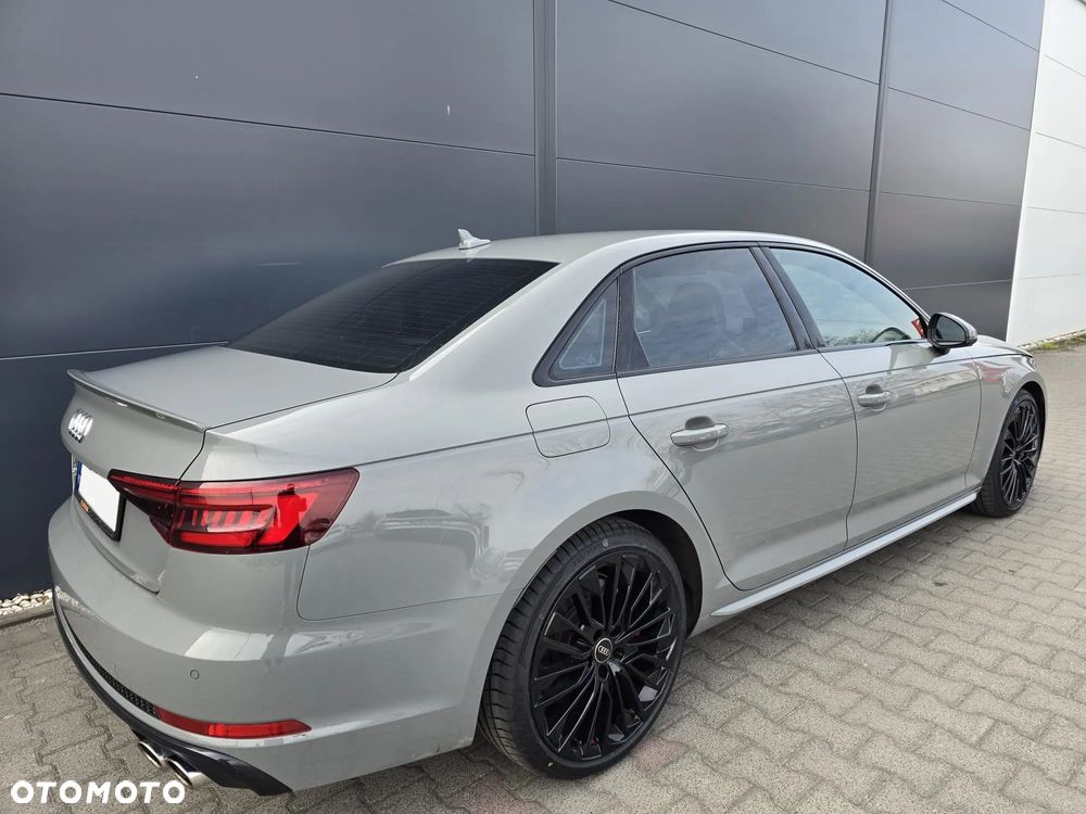 Audi S4 Limousine - 3