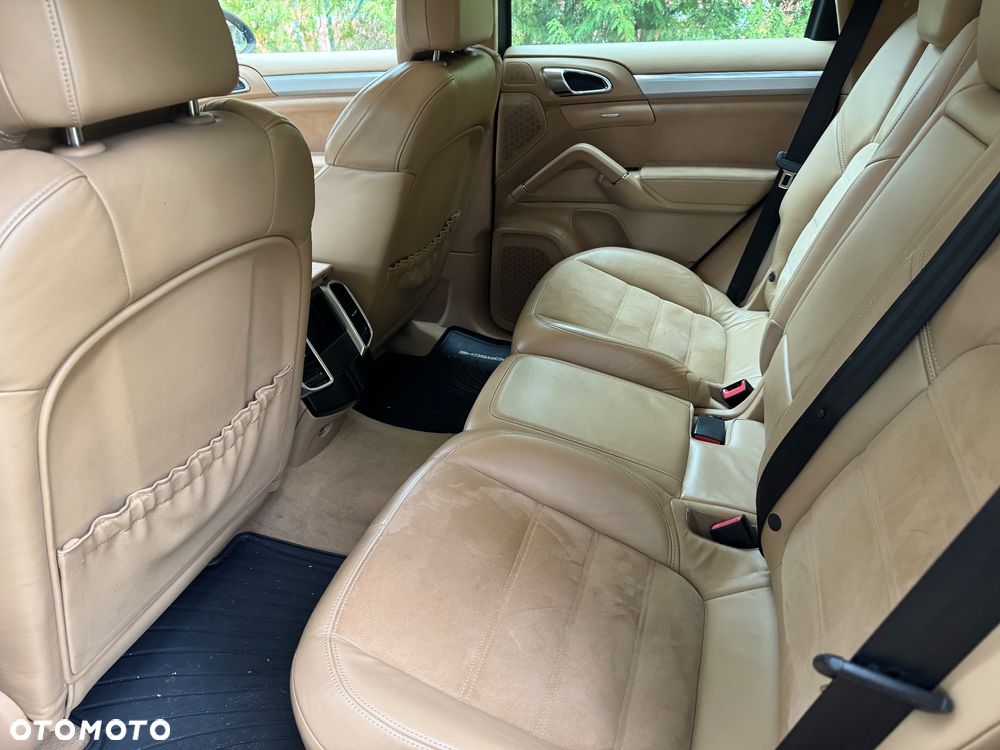 Porsche Cayenne GTS Tiptronic S - 10