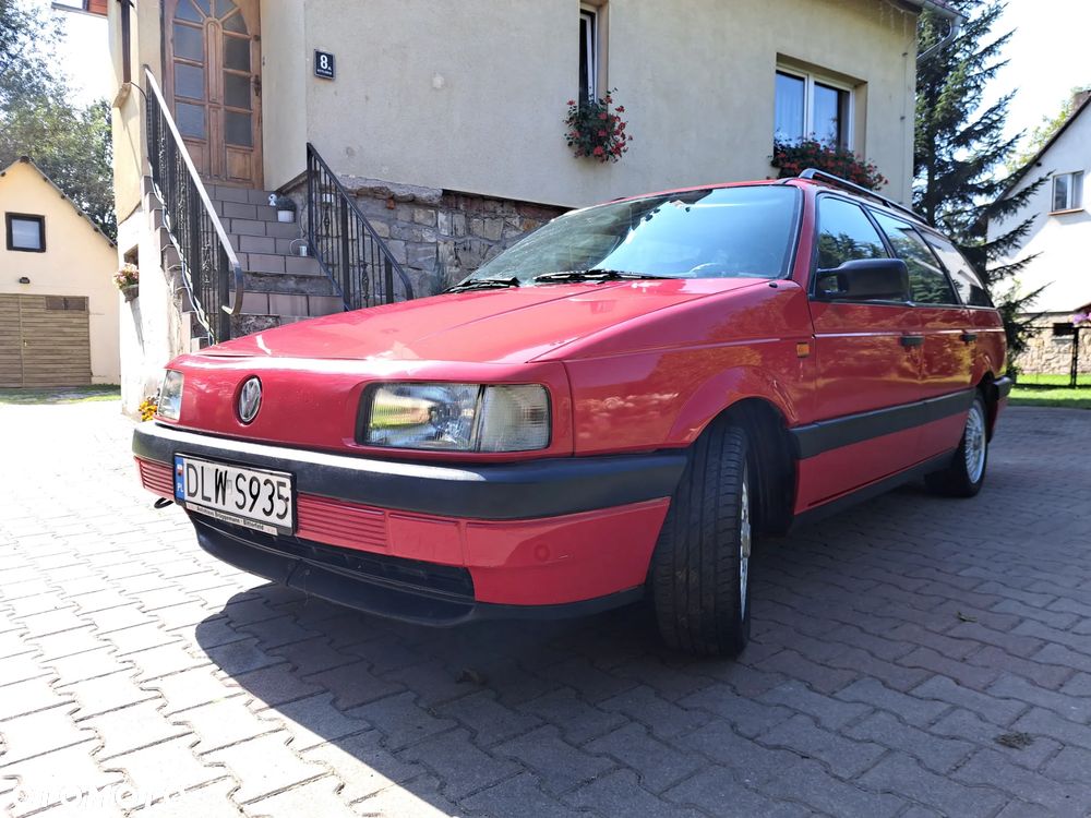 Volkswagen Passat 1.9 TD GL - 1